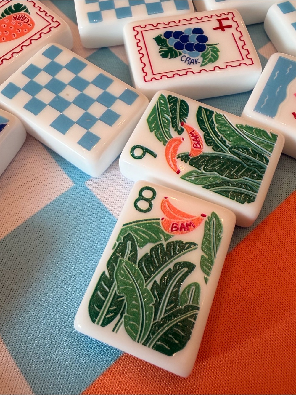 Mahjong tile set - Miss Out of Office - DUPES - Picture 8 of 16